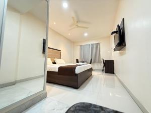 Hotel Center Point