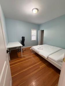 Convenient rooms in Arbutus