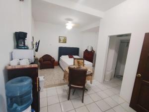 See Belize SUNRISE Sea View Studio with Pool & Deck, 1st Floor