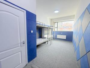 Hi Zuun Hostel