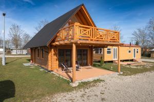 Hotel & Camping Reich am Schnackensee