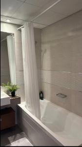 Alreem Island Studio Apartment Arc Tower B