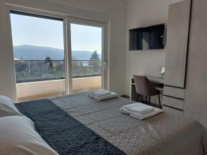 Villa Patrick with Sea View