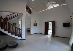 Shade Villa
