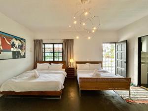 Cozy Family Homestay 2BR with Balcony in Shared Bungalow SS2 PJ New