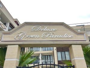 Green Paradise Deluxe Apartments