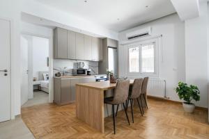 Anatoli - Athenian 2-BR Apartment in Athens