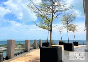 New Imperio Studio wifi -bathub-pool-view-kitchen