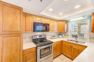 Beachfront Condo Heated Pool Sleeps 10 - 307