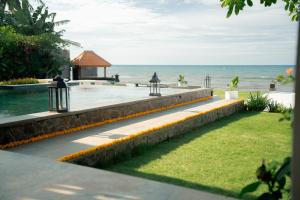 Seaside Oceana Suites by Mahaprana