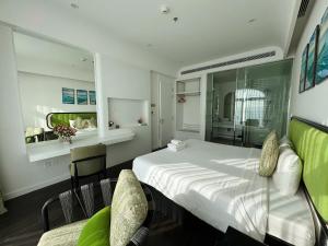 Hà Lan Hillside Penthouse - Ocean View