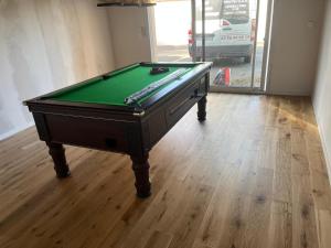 Grande maison familiale avec jardin parking et jeux