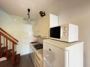 Cozy apartment with garden and pool