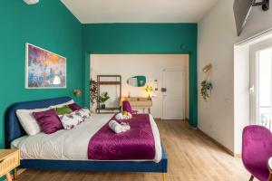 Historic Center Boho Apt - 5min Colosseum, 300m to Metro, A-C