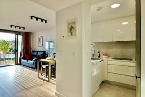 Bonito apartamento Aquarelle con vista al mar
