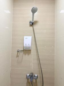 NEW! Cozy & Stylish 350Mbps near Uptown Mall BackHome1