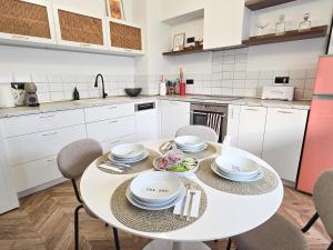 Urban Nest Near the City Center