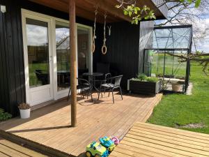 Cozy cabin in the countryside