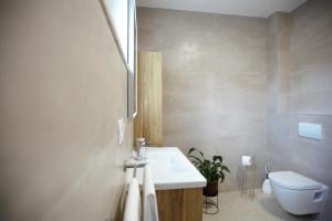 Trogir Kaštela big apartment near the beach