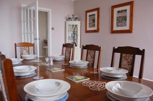 Bryn Eglwys Period Family Home with Sea Views