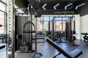 Meteor Garden 1BR ,Heated Pool, Gym Near YayaCenter