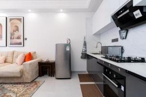 Meteor Garden 1BR ,Heated Pool, Gym Near YayaCenter