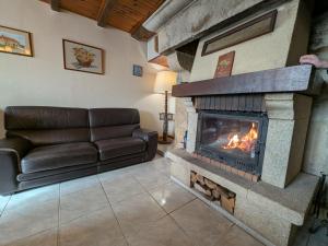 Chambres Confortables avec Petit Déjeuner Inclus et Salon de Jardin - FR-1-583-284