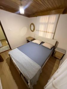 Apartment with Terrace in a Central Location, 100 Steps from the Sea