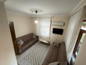 Apartment with Terrace in a Central Location, 100 Steps from the Sea