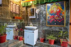 Mud House Entire Cottage