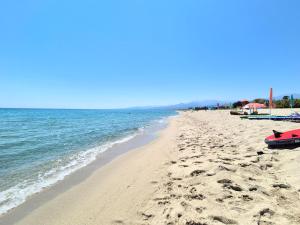 Studio 2 ou 3 people, 150 m beach, near Ghisonaccia