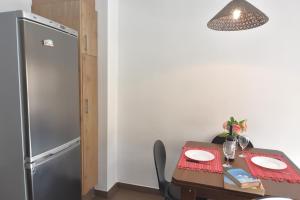 RNET - Lluis Companys 1-2 - Roses Centro