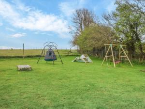 6 Bed in Looe oc-86136