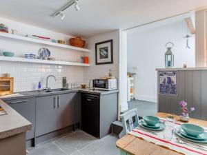 1 Bed in Fowey oc-83945