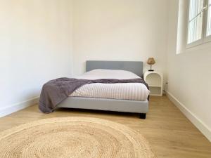 Beautiful T2 Tastefully Renovated Terrace - Madeleine