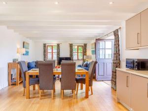 3 Bed in Penzance oc-36259