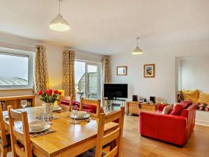 2 Bed in Newquay oc-73960