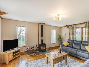 3 Bed in Callington oc-mbarn