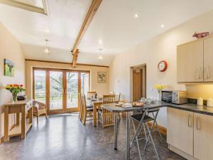 3 Bed in Callington oc-mbarn