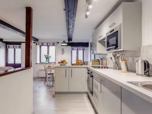 1 Bed in Tintagel oc-36929