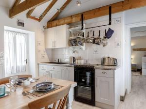 1 Bed in Bude oc-81124