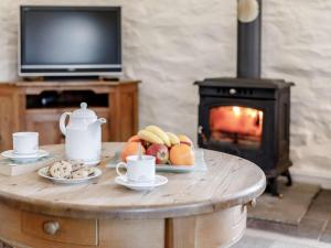 2 Bed in Cambrose oc-forgm