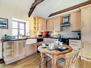 1 Bed in Penzance oc-henst