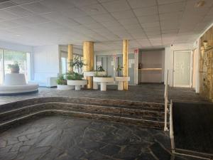 Estudio para 24 con piscina, cerca de la playa en Rosas - ES-204-63