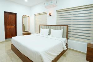 IBIZA - 4 Bedroom Villa