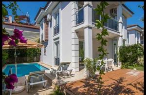 Detached Villa with Private Pool in Fethiye Çalışta