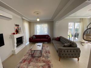 Detached Villa with Private Pool in Fethiye Çalışta