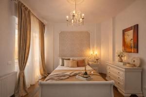 Spacious 2BR Apartment - University Square, City Center