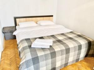 Viktoriya apart on Virmenska