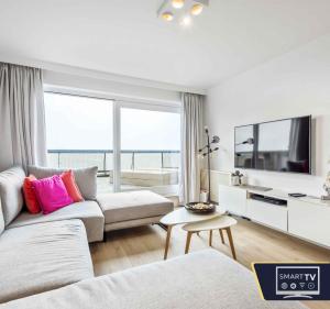 Penthouse with Panoramic Sea View - Large Terraces - 180m2 - Sleeps 8 - 5-Star
